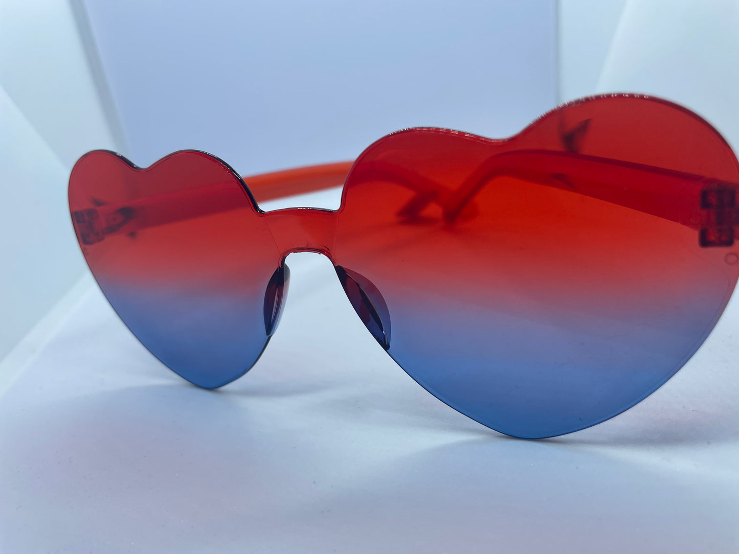 𝐇𝐄𝐀𝐑𝐓 𝐆𝐋𝐀𝐒𝐒𝐄𝐒
